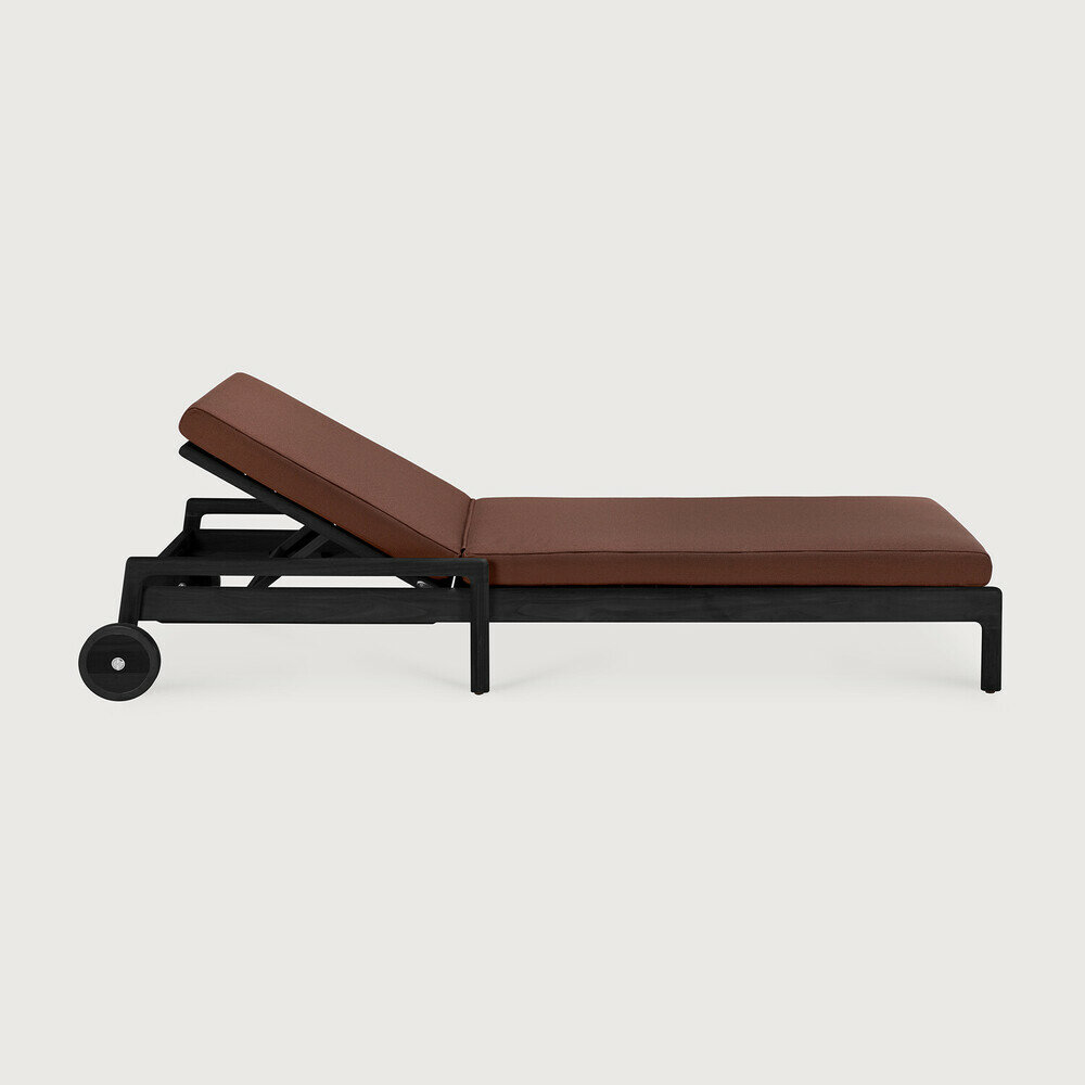 Ethnicraft Jack Outdoor Verstelbaar ligbed Zwart Met Burgundy Kussens