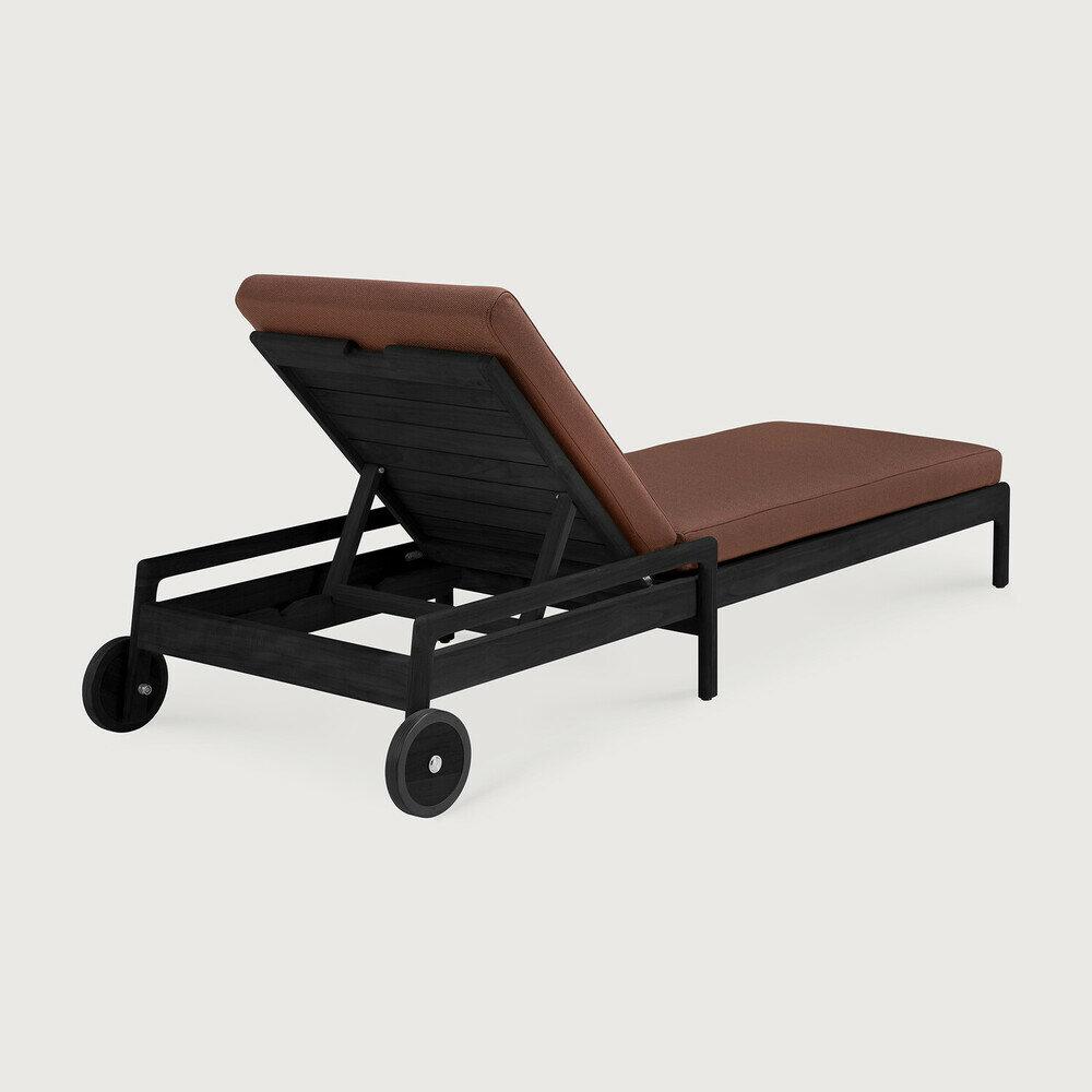 Ethnicraft Jack Outdoor Verstelbaar ligbed Zwart Met Burgundy Kussens