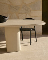 Ethnicraft Canyon outdoor beton tafel