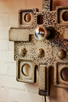 HKliving Ceramic Relief Wall Lamp