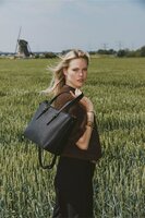 Zusss fluffy trui met ronde hals chocoladebruin