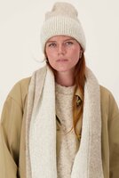 Zusss gebreide muts met tipping taupe