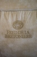 fred de la bretoniere hocker poef athos leder mou logo