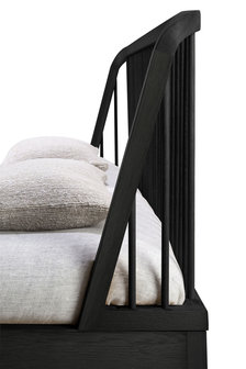 Ethnicraft oak Spindle black bed