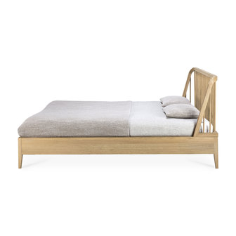 Ethnicraft oak Spindle bed 160x200cm