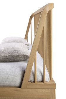 Ethnicraft oak Spindle bed