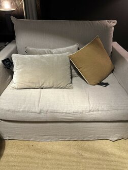 Brooklyn Love seat Haomy
