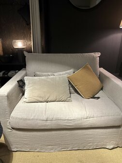 Brooklyn Love seat Haomy