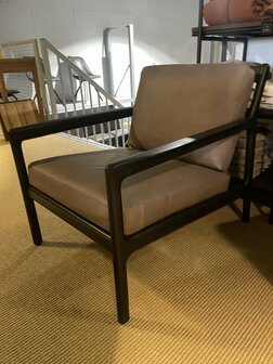 Showmodel Jack Lounge Chair Mahonie Donkerbruin
