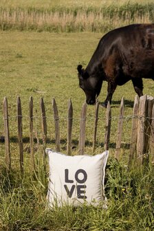 Zusss kussen love 45x45cm zand/antracietgrijs