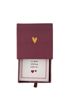 Zusss armband hartje in schuifdoosje speciaal rood