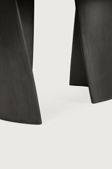 Ethnicraft Canyon outdoor Donkergrijs beton tafel 