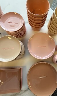 Vondels ceramic ontbijtbord you rock terracotta