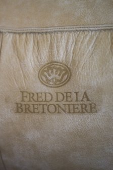 fred de la bretoniere hocker poef athos leder mou logo