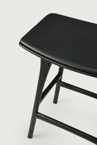 Ethnicraft Osso Counter Stool Varnished Oak Black Black Leather