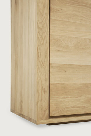 Ethnicraft Shadow 3 deurs dressoir