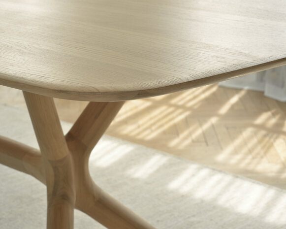 Ethnicraft Oak X dining table