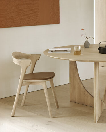 Ethnicraft Geometric dining table oak round 150 cm