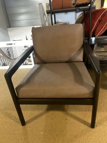 Showmodel Jack Lounge Chair Mahonie Donkerbruin