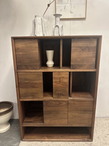 Showmodel Walnut Nordic Rack 6 Sliding doors SALE!