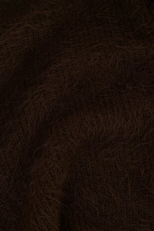 Zusss fluffy trui met ronde hals chocoladebruin