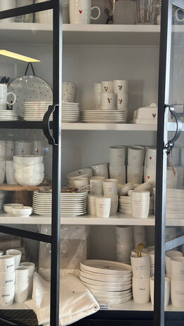 New Routz Detroit 6 deurs vitrinekast Black/White