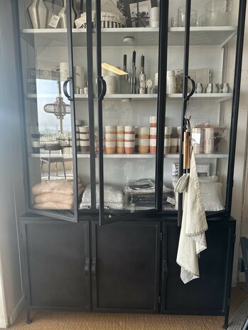 New Routz Detroit 6 deurs vitrinekast Black/White