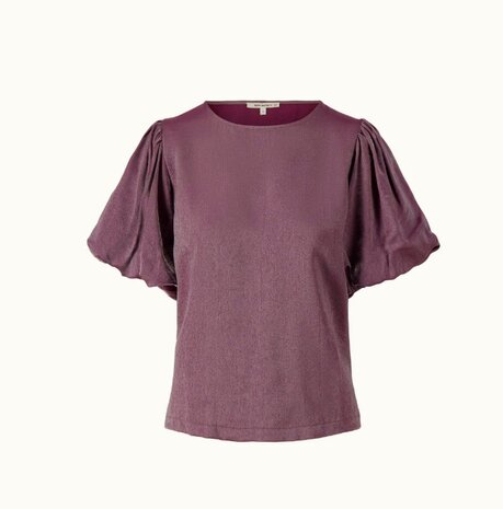 Zusss satijnen top met pofmouw aubergine