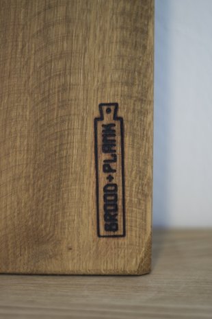 brood en plank yfke hout eiken logo