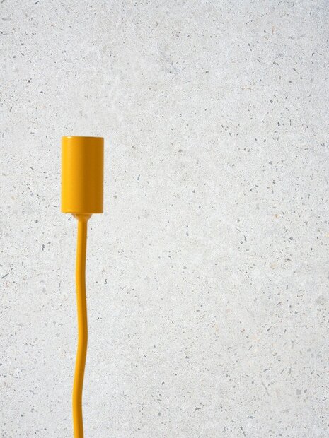 K'willeminhuis De Dunne Kandelaar Large Geel