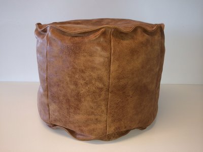 Fred de la Bretoniere: Giro ronde hocker kleur Walnut