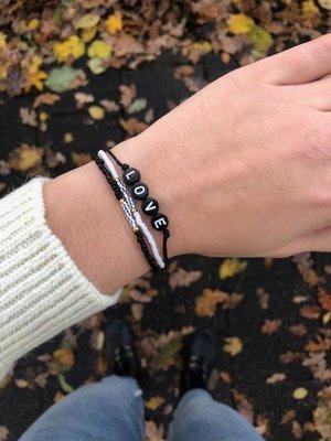 Joy's Label armbanden setje van 3 Love ♥ zwart wit