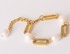 Baixa Jewelry Izzy Pearl bracelet