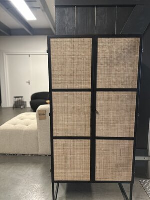 Sale! Zwart metaal kastje met webbing deuren